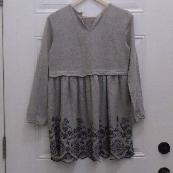 Zara Dresses & Skirts - Zara Grey Embroidered Mini Dress- size M